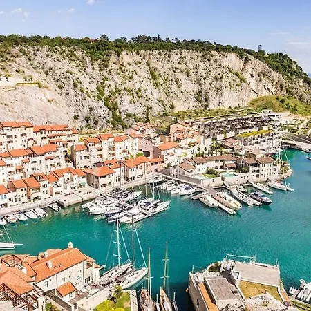 Sea Terrace Portopiccolo - Vista Mozzafiato شقة